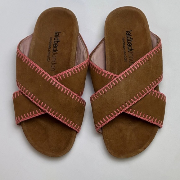 Laidback London Shoes - Laidback London Women's Brown Suede Crisscross Sandals with Pink Stitching‎ NWOT